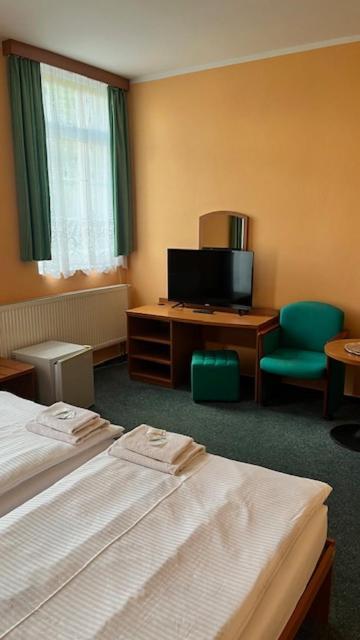 Grandhotel Nový Bor Esterno foto