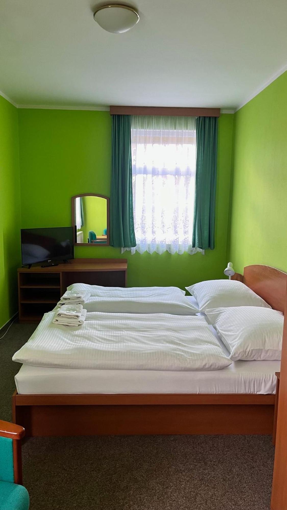Grandhotel Nový Bor Esterno foto
