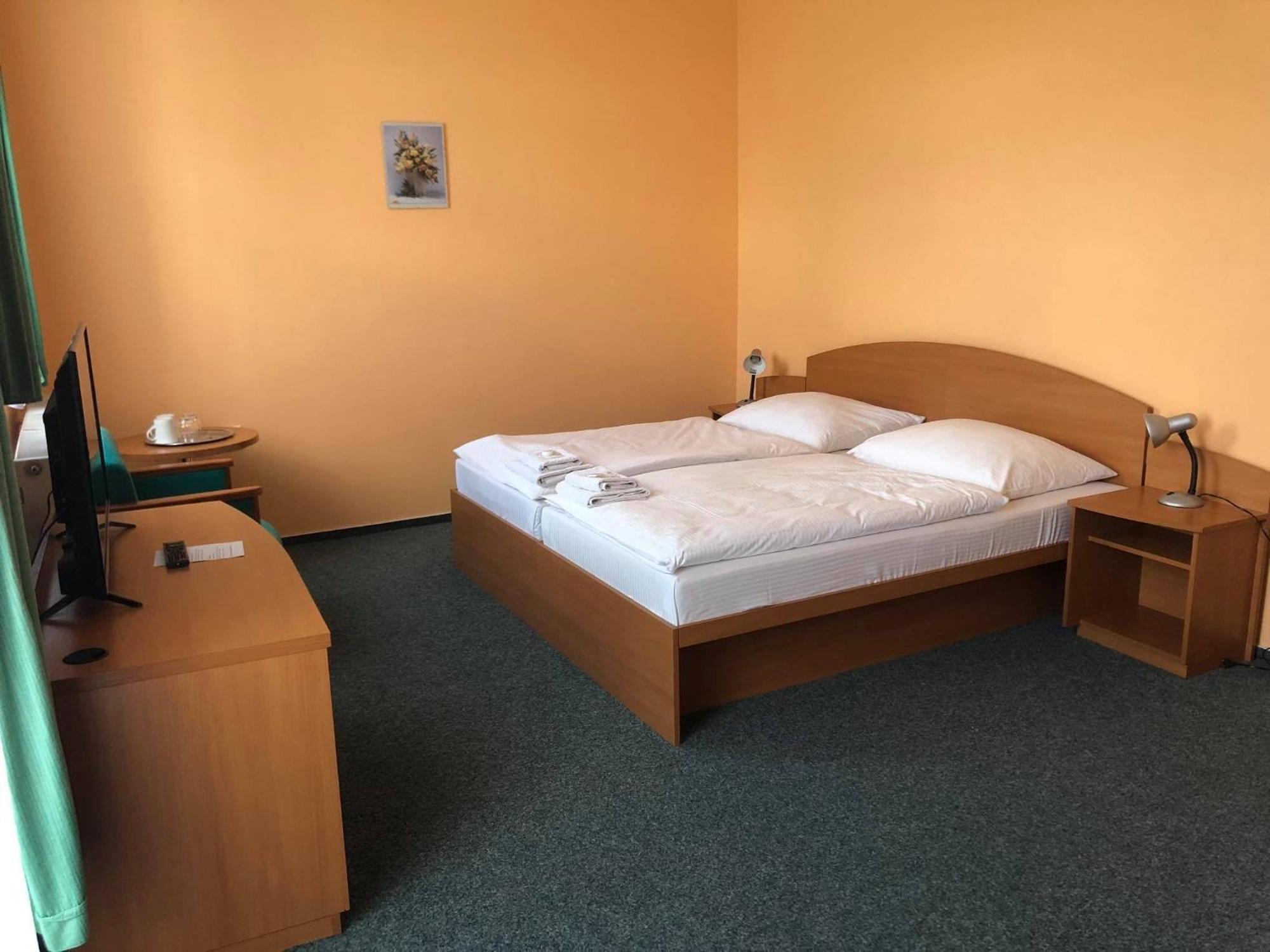 Grandhotel Nový Bor Esterno foto