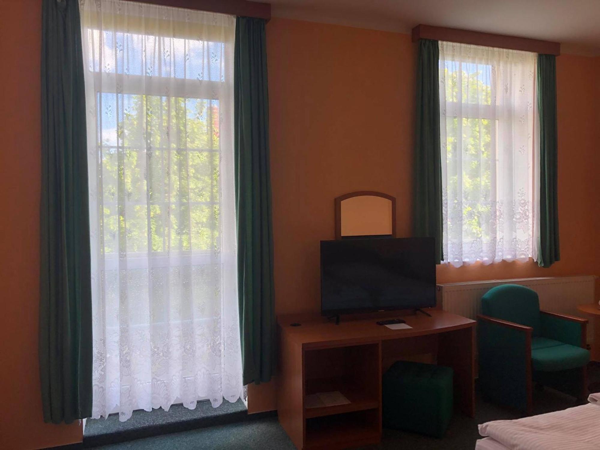 Grandhotel Nový Bor Esterno foto